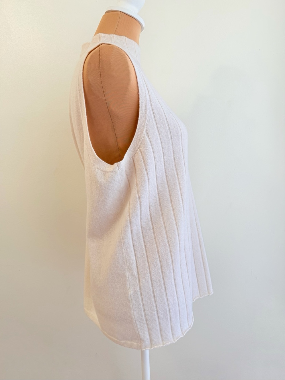 LAFAYETTE 148 CREAM RIBBED CASHMERE HIGH MOCK NECK TANK TOP BLOUSE - Picture 2 of 8